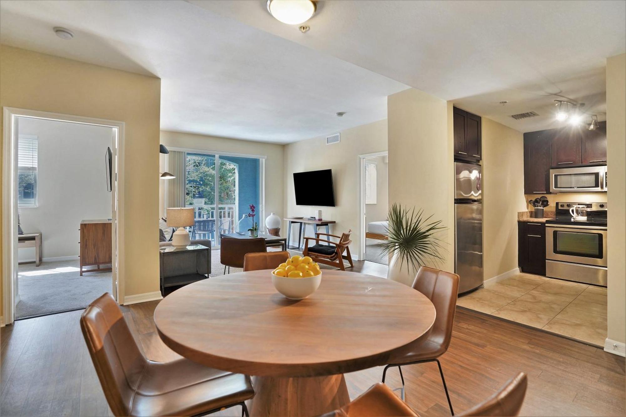 Apartamento Dharma South At Red Road Commons *