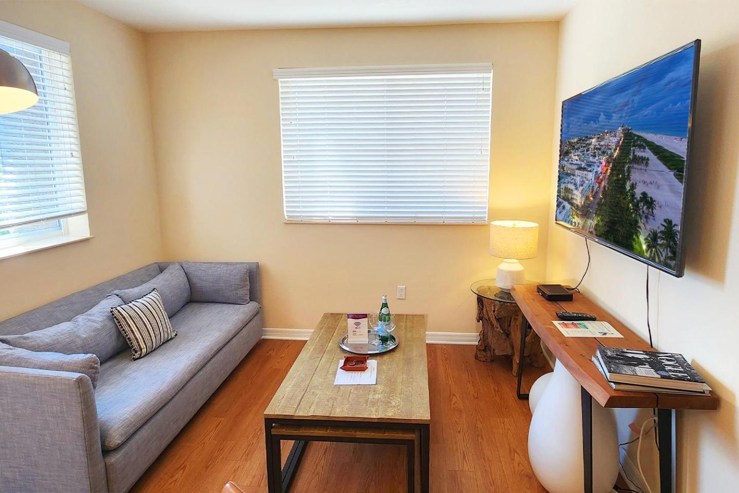 Apartamento Dharma South At Red Road Commons