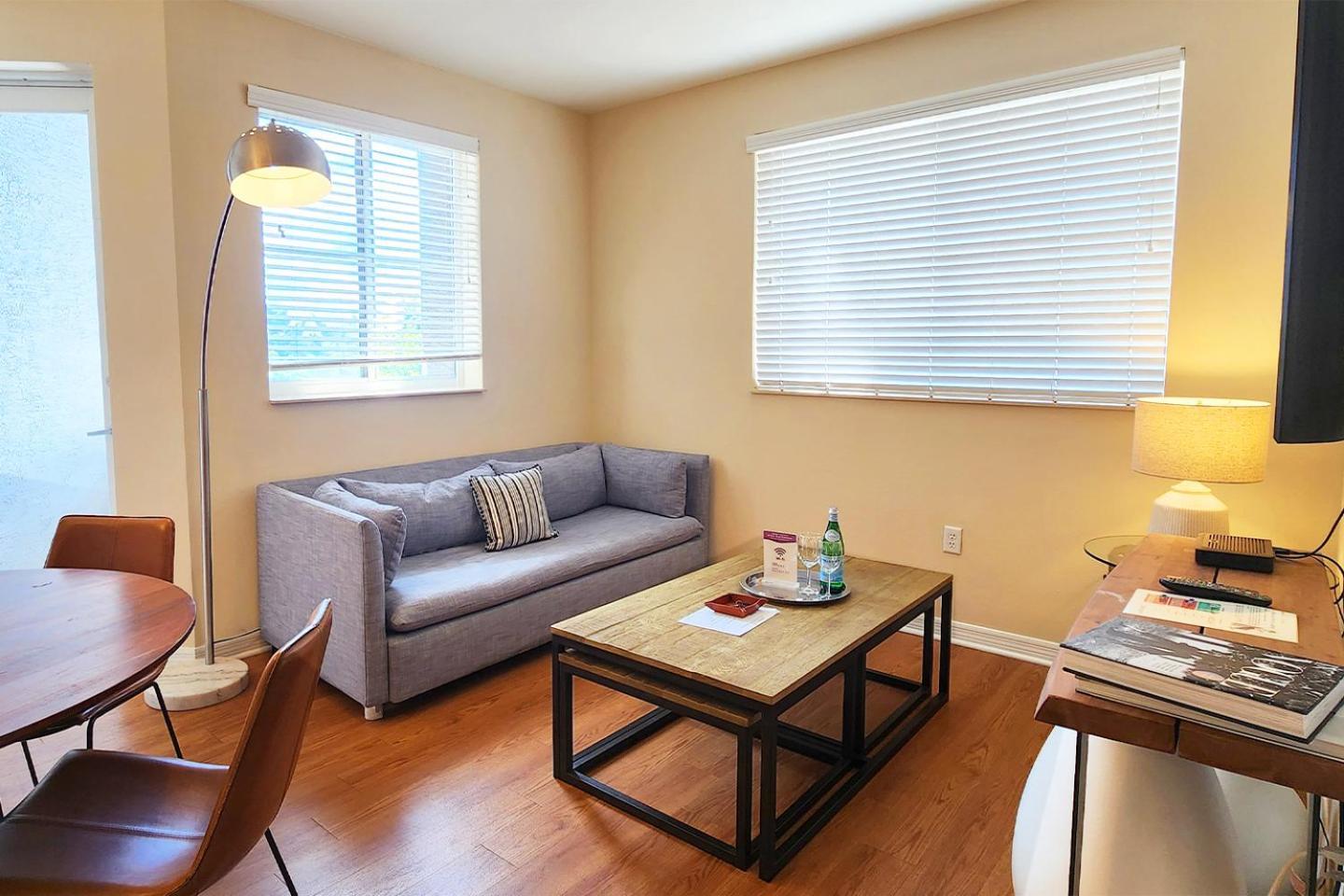 Apartamento Dharma South At Red Road Commons *